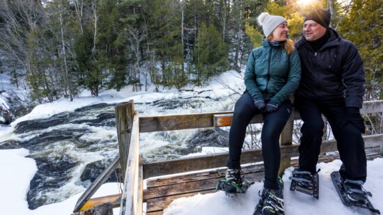 Randonnée raquette hiver Le Baluchon. Chute rivière du Loup