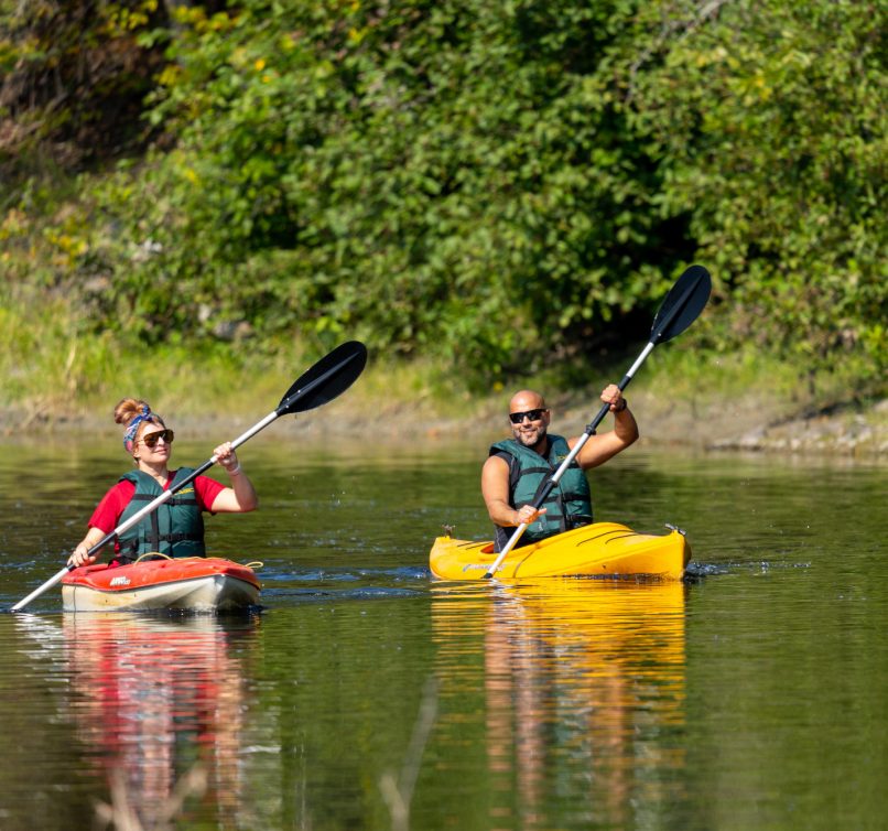 kayakcoupleweb