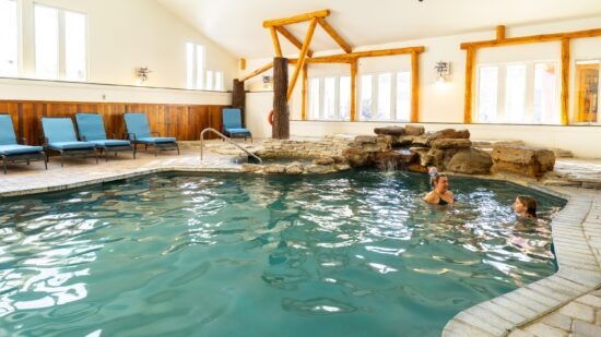 Piscine-interieureBaluchon-08674_16-9